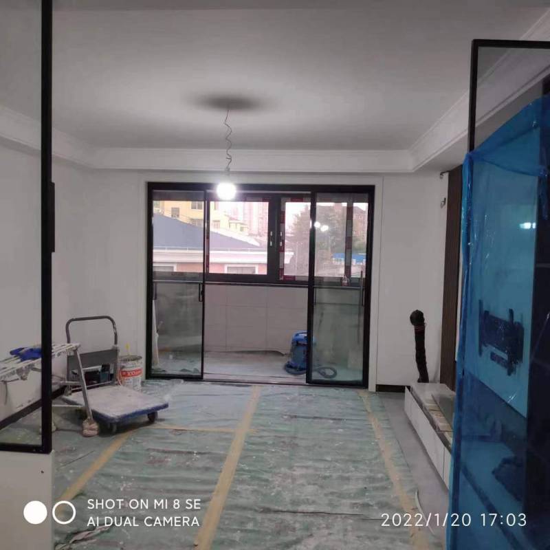 在建工(gōng)地(dì)